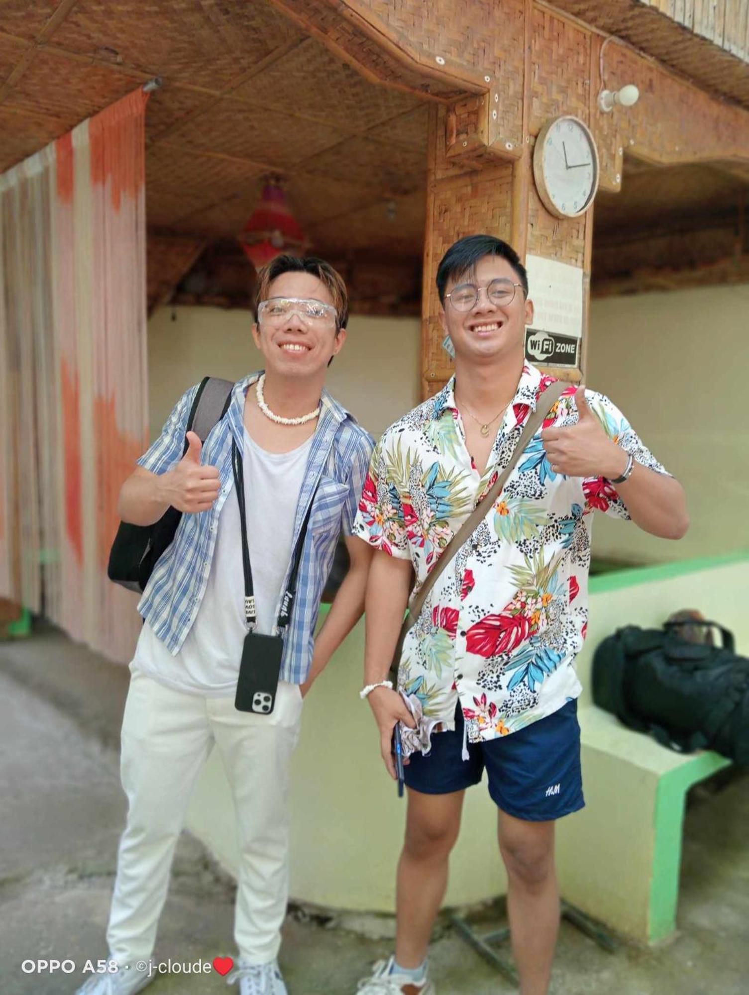 Bambooze Hauz Hotel Balabag  Buitenkant foto
