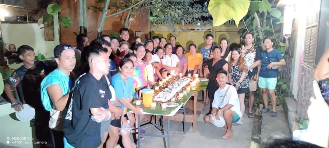 Bambooze Hauz Hotel Balabag  Buitenkant foto