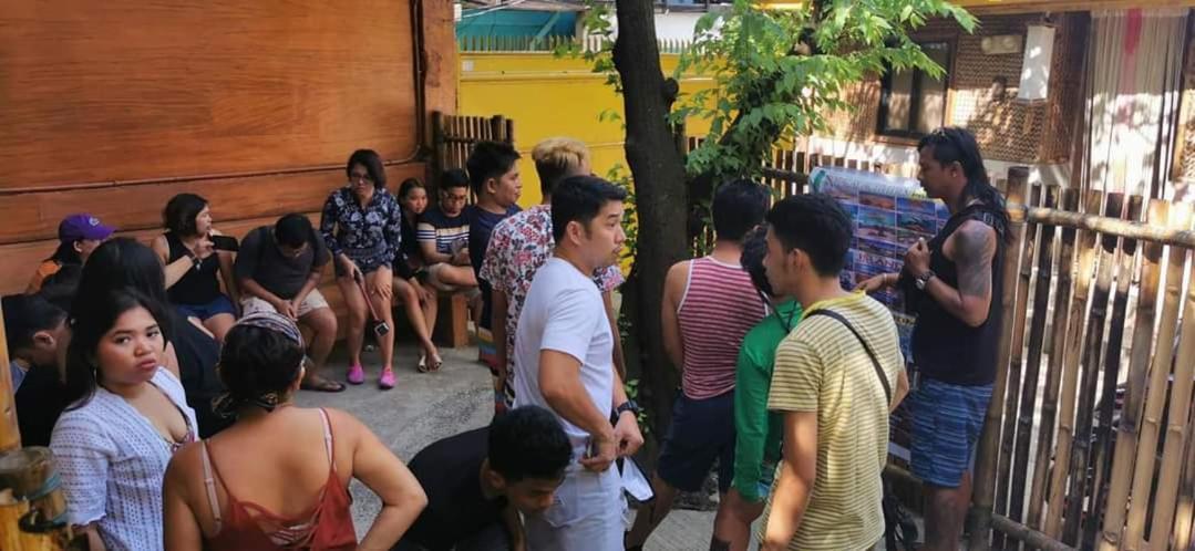 Bambooze Hauz Hotel Balabag  Buitenkant foto
